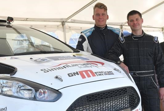 Simon Larsen og Henrik Skott i Ford Fiesta R5
(Foto: MD/autoMOTIV)